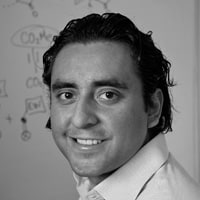 Yuriy Román